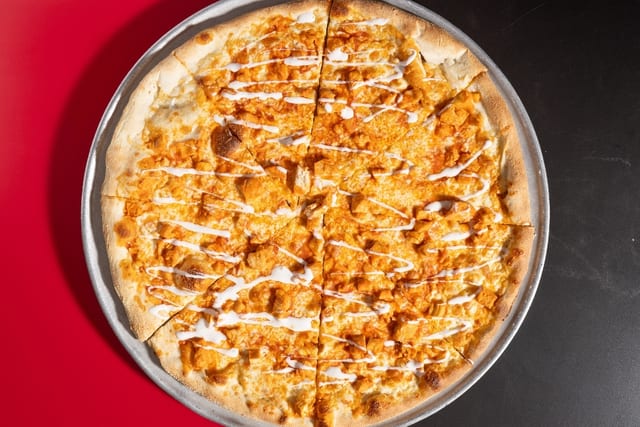BUFFALO CHICKEN PIZZA.